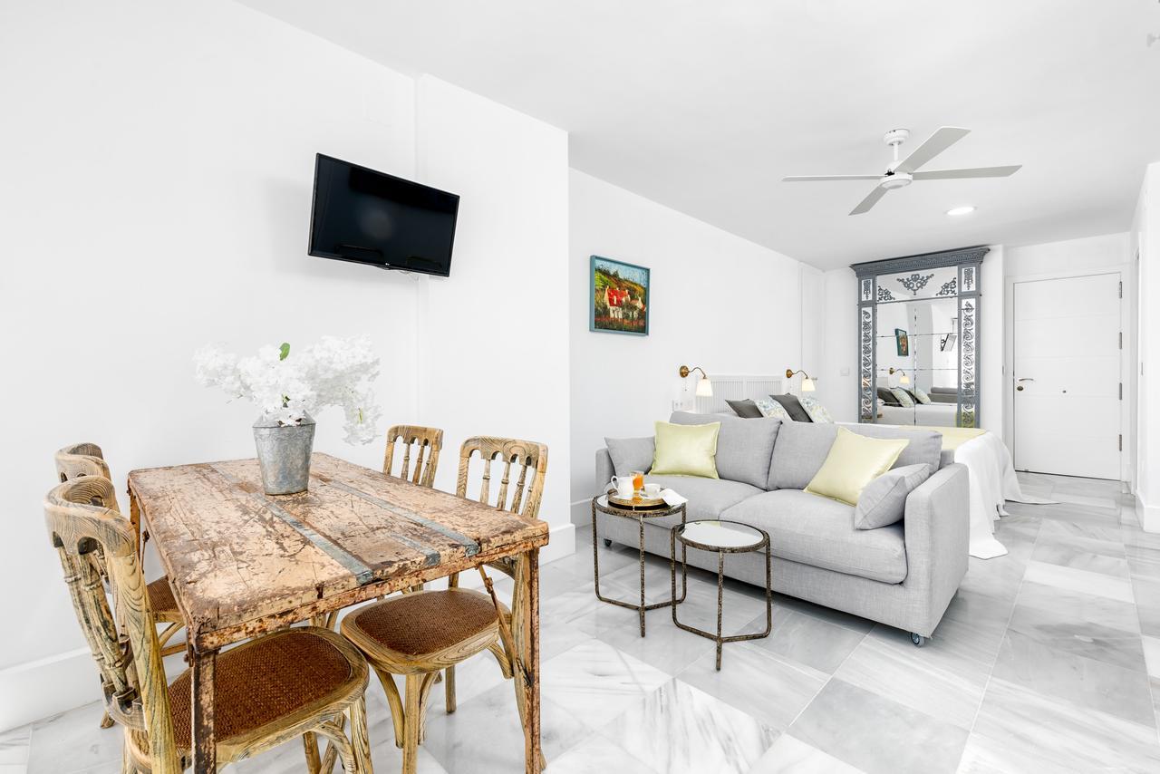 Iloftmalaga Miramar Apartment ภายนอก รูปภาพ