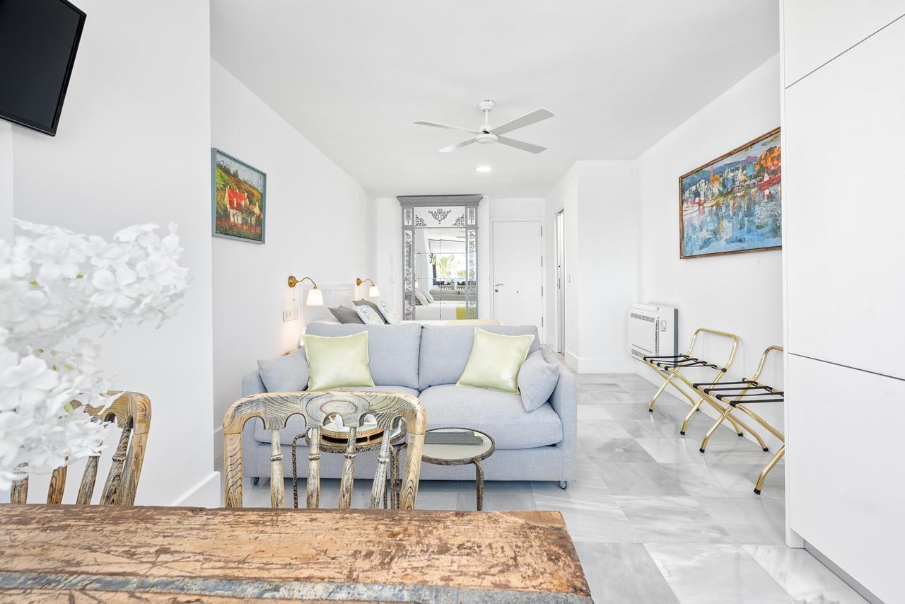 Iloftmalaga Miramar Apartment ภายนอก รูปภาพ